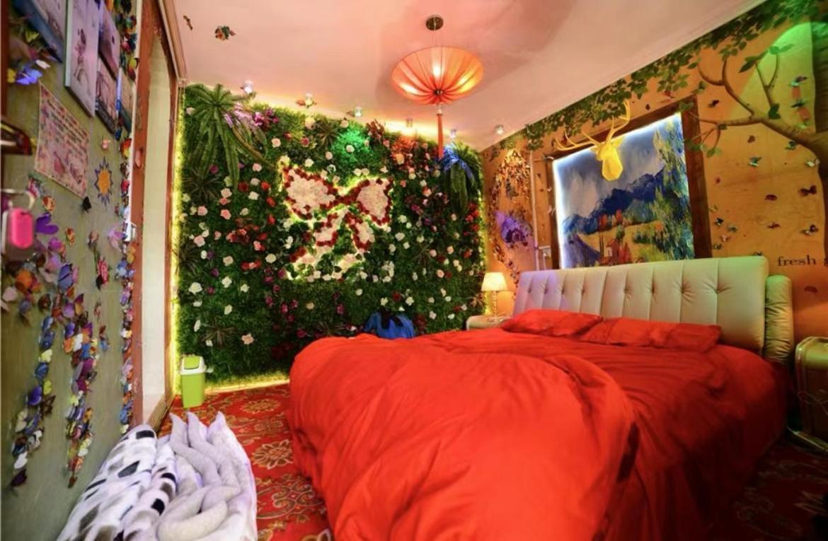 October Inn Лицзян Экстерьер фото